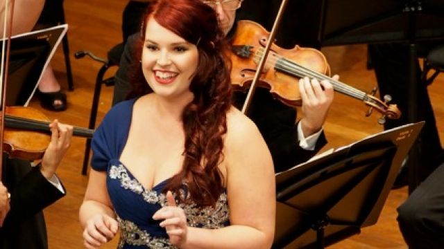 Queensland Mezzo Soprano Wins 2013 Australian Singing Competition