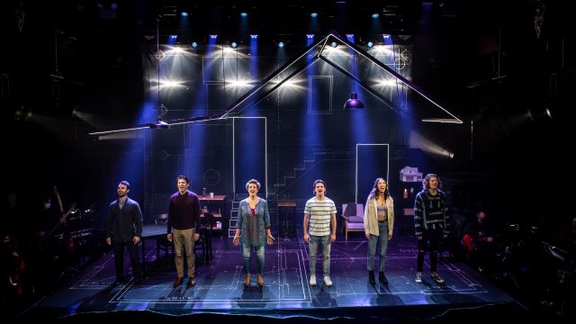 Queenie van de Zandt and Matt Hetherington in Next To Normal