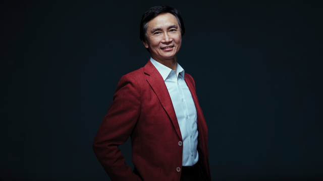 Li Cunxin AO receives Lifetime Achievement Award