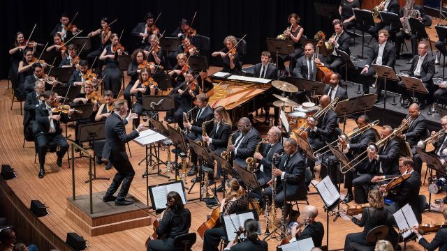 All Rise. Jazz at the Lincoln Center Orchestra and the SSO 