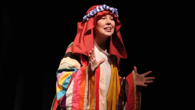 Joseph and the Amazing Technicolor Dreamcoat