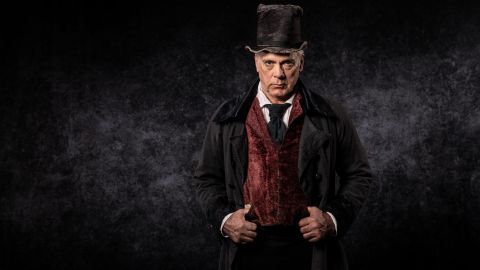 Erik Thomson to play Scrooge.